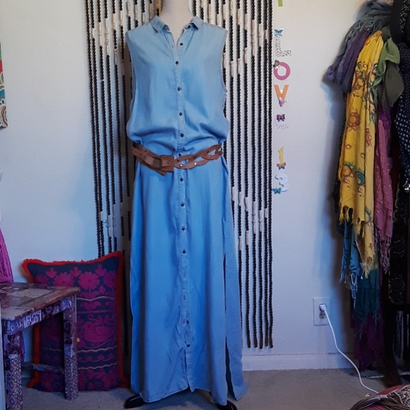 Kut from the Kloth Dresses & Skirts - Long "Kut" Maxi Dress